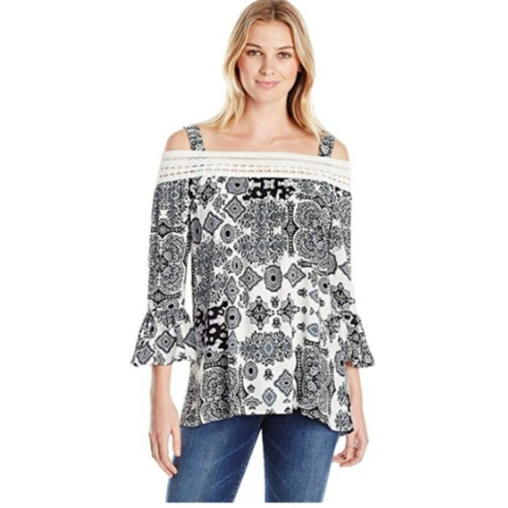 One World Strappy Off Shoulder Bell Sleeve Sz M Black White Top 95A